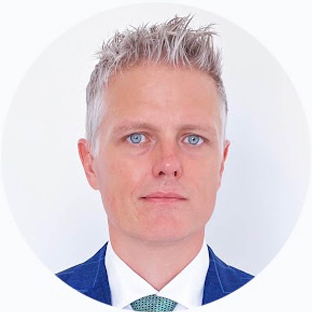 Chris Llewellyn